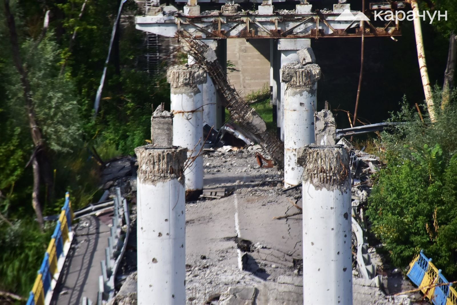 Міст через Сіверський Донець у Богородичному має такий вигляд