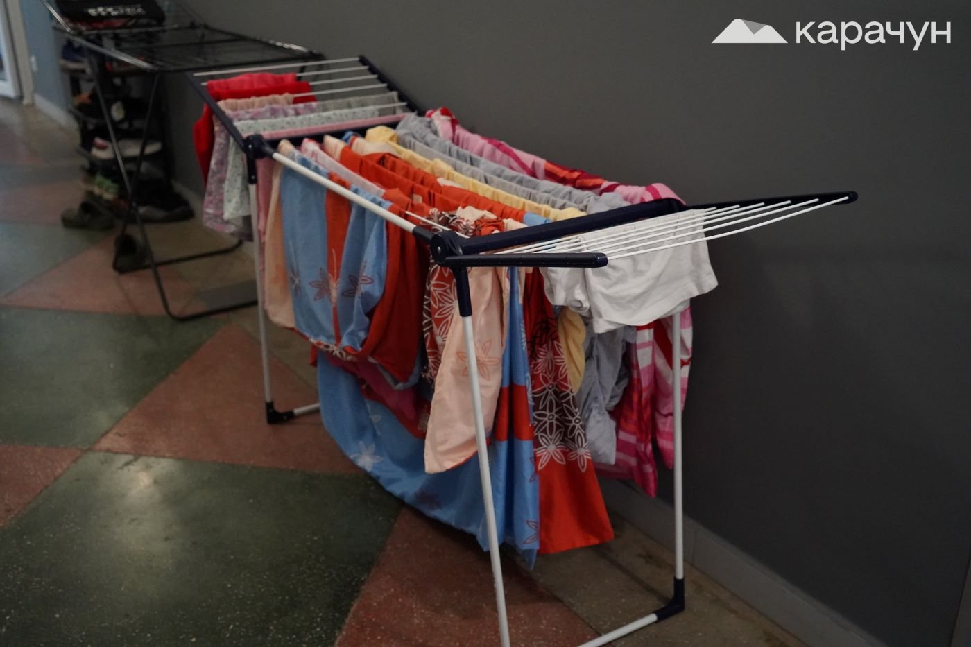 Ось тут можна сушити випрані речі