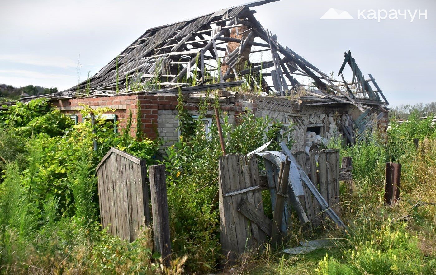 Зруйнований будинок у селі Богородичне