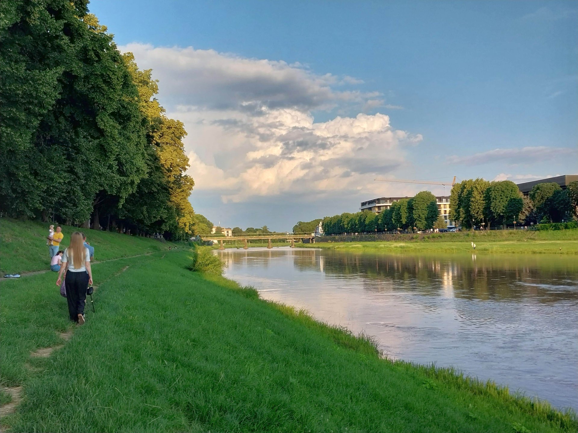 Довжина річки Уж становить 127 кілометрів, 21 з яких вона тече у Словаччині