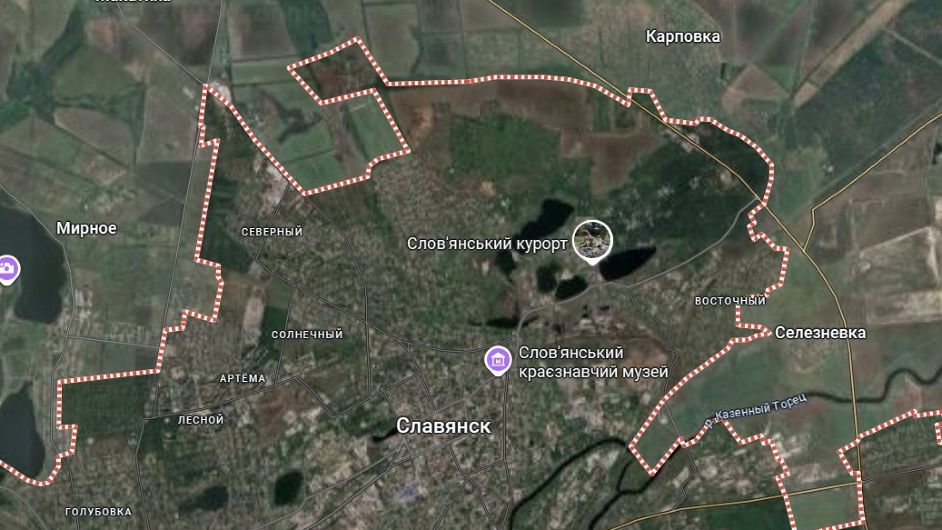Рух обмежено. На в'їзді до Слов'янська fpv-дрон врізався в мікроавтобус: є загиблий Рух обмежено. На в'їзді до Слов'янська fpv-дрон врізався в мікроавтобус: є загиблий
