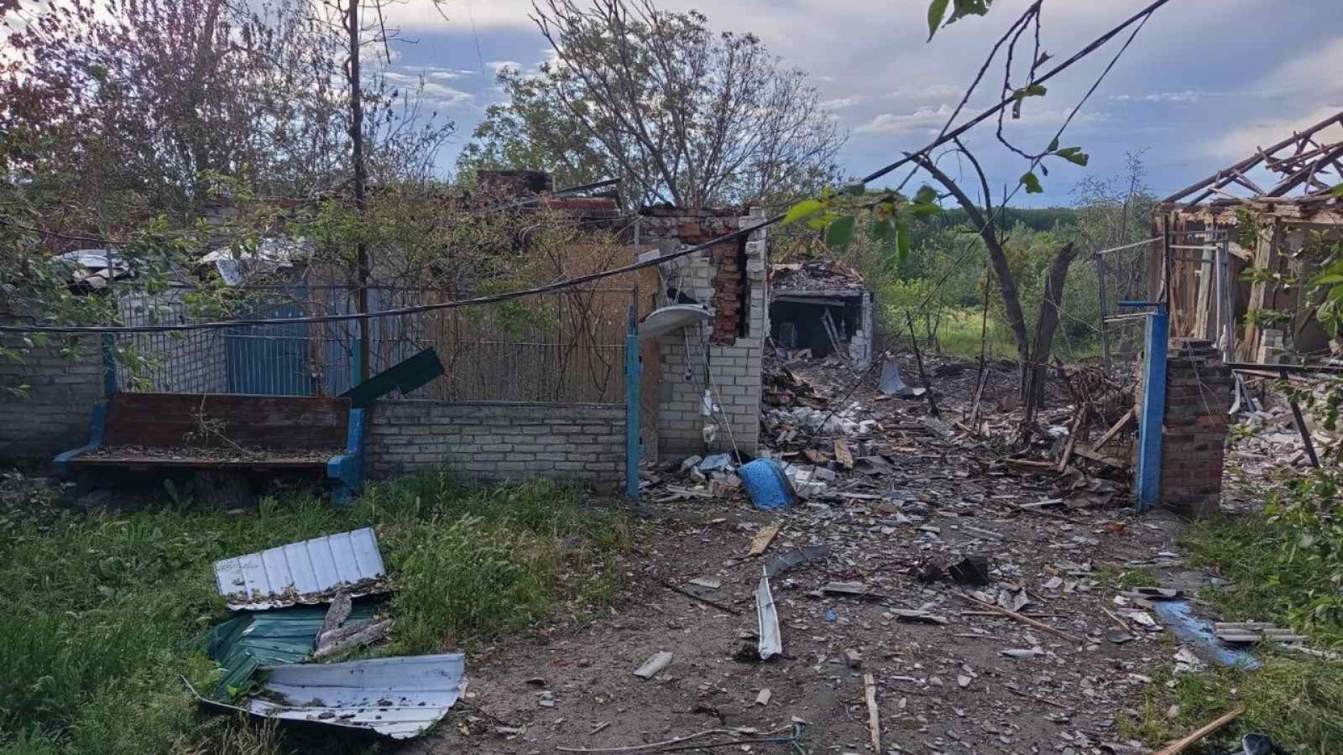 Ніхто не знає, як живуть сьогодні мешканці трьох сіл біля Слов’янська, що відмовилися евакуюватися