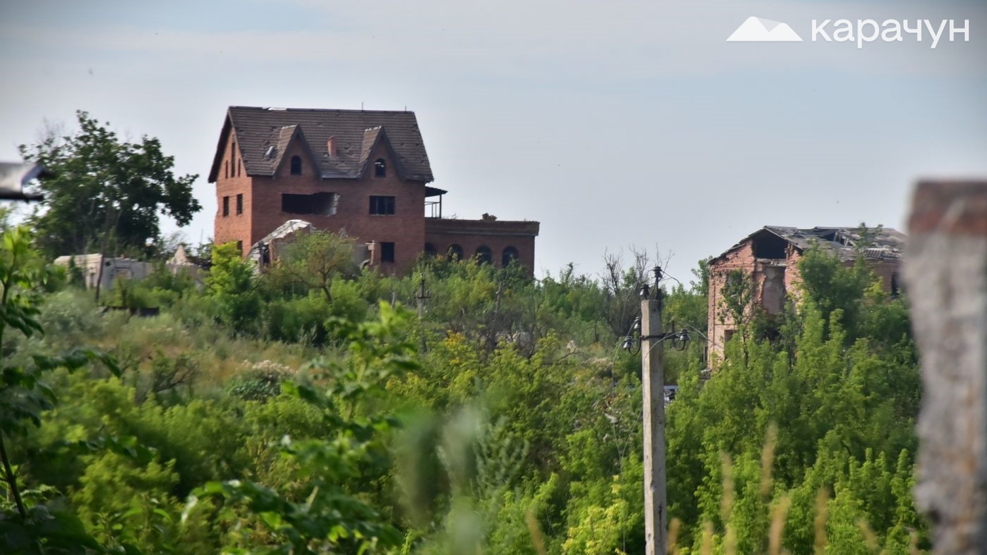 Зруйновані будинки у Богородичному