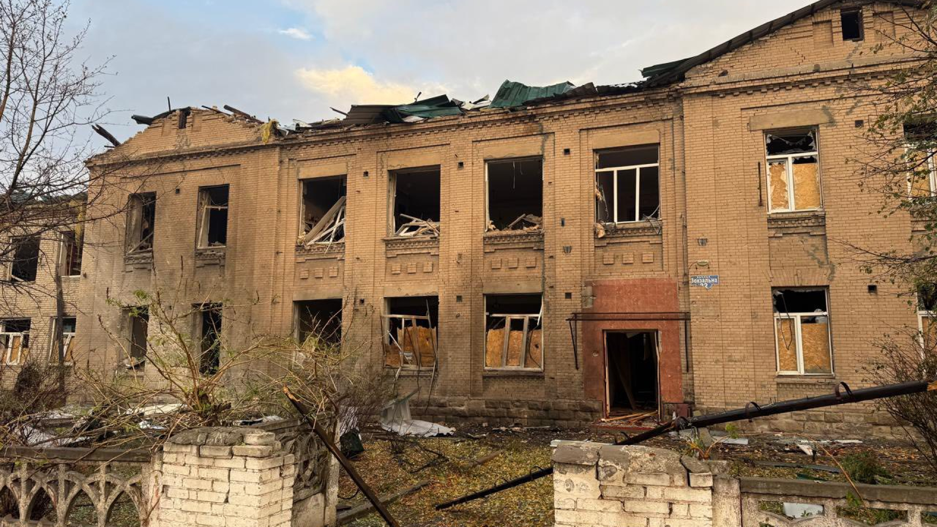 У Слов'янську - загроза вибухів після нічного обстрілу