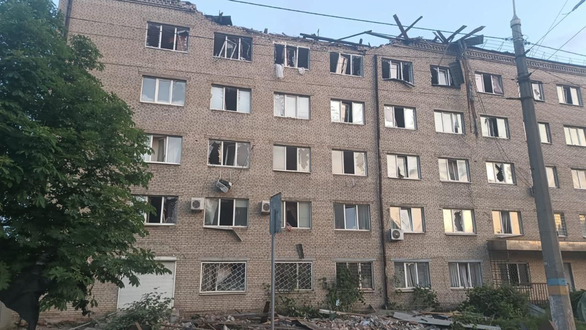 Удар по центру Слов'янська та інші обстріли в Донецькій області: зведення Удар по центру Слов'янська та інші обстріли в Донецькій області: зведення