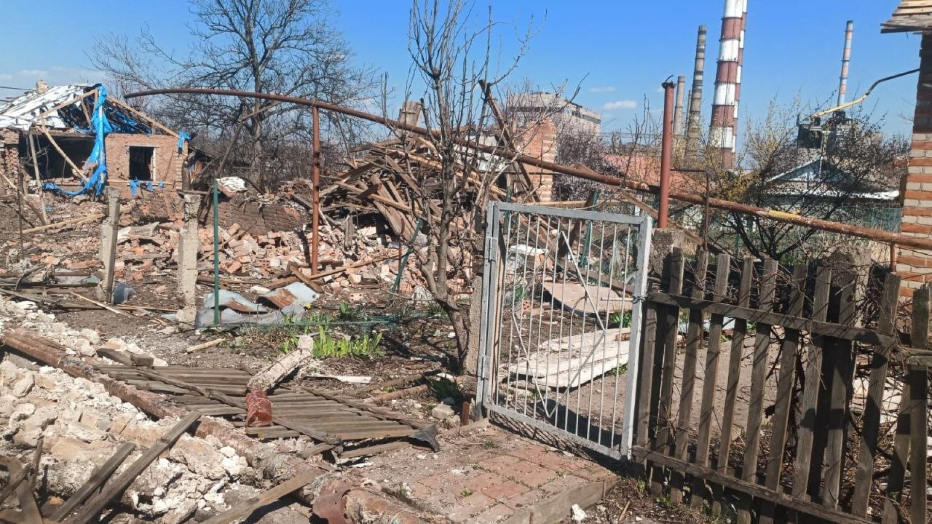 Як будуть евакуюватися жителі Миколаївки, якщо ворог візьме під вогневий контроль усі дороги?
