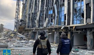 В Ізюмі завершили рятувальну операцію: відомо про 55 постраждалих, серед яких є діти Фото В Ізюмі завершили рятувальну операцію: відомо про 55 постраждалих, серед яких є діти Фото