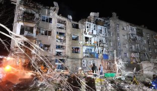 Вночі у Покровську тривала рятувальна операція Наслідки обстрілу у центрі Покровська