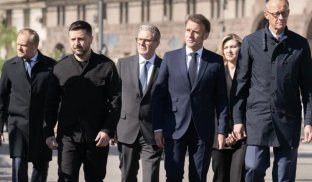 Трамп може висунути ультиматум для України та ЄС після зустрічі з Путіним — The Economist