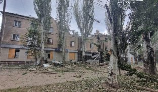 Атака росіян на центр Слов’янська: поранено 10 цивільних, серед яких — дитина
