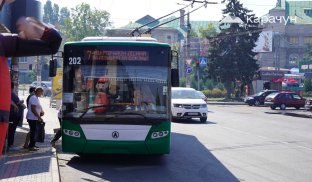 Зупинка тролейбуса №7 у Слов'янську Тролейбус у Слов'янську