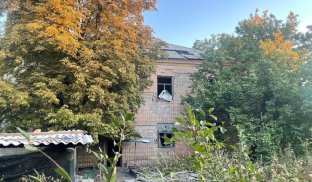 У Миколаївці після обстрілів є багато руйнувань У Миколаївці після обстрілів є багато руйнувань