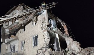 У Селидовому триває рятувальна операція Наслідки обстрілу міста Селидове