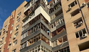 Слов’янськ під ударом: безпілотники атакували центр міста, є поранені Слов’янськ під ударом: безпілотники атакували центр міста, є поранені