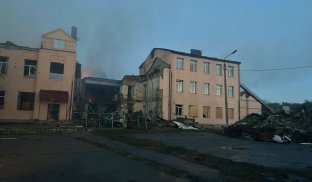 У Слов'янську під удар потрапила одна зі шкіл У Слов'янську під удар потрапила одна зі шкіл