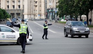 На дорогах України досі вистачає правопорушників Втратити право на керування ТЗ можна за окремі порушення ПДР