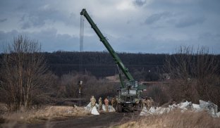 На Донеччині будуть працювати бригади з інших областей Заробітна плата складатиме 20 тисяч гривень
