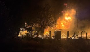 У Святогірську пошкоджено багатоповерхівку і 11 приватних будинків: які ще наслідки обстрілів на Донеччині У Святогірську пошкоджено багатоповерхівку і 11 приватних будинків: які ще наслідки обстрілів на Донеччині