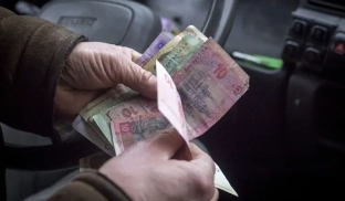Українці можуть отримати 19 400 грн допомоги: хто має право та як подати заяву