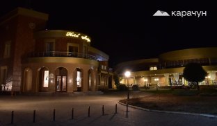 Фото готелю Монарх у Святогірську мирних часів Готель Монарх у Святогірську