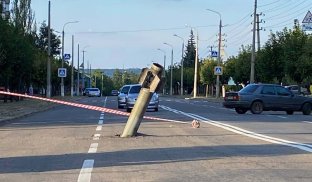 Наслідки обстрілу Краматорська Краматорськ обстрілюють касетними снарядами