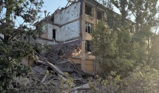 У Слов’янську під ударом опинився центр міста: фото, відео У Слов’янську під ударом опинився центр міста: фото, відео