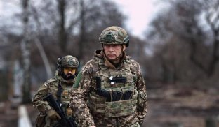 Командувач Сухопутними військами Збройних сил України генерал-полковник Олександр Сирський На сході ситуація залишається складною