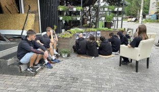 Імпровізований меморіал у Краматорську