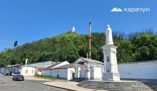 Чи дійсно Святогірськ знову стає тиловим містом Донеччини?