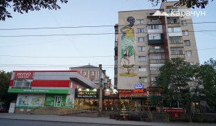 Центр Слов'янська. Фото було зроблено до обстрілу цього району