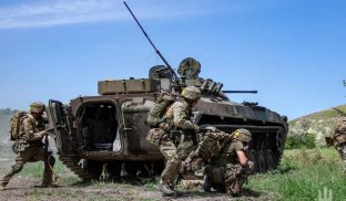 ЯК ЗСУ звільнятимуть Бахмут Збройні сили України продовжують наступати