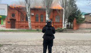 Удар по Слов’янську: у самому центрі міста сталася пожежа після обстрілу