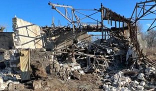 Снаряди РФ влучили по території підприємства