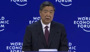 Віцепрем’єр Китаю в Давосі закликав світ не повертатися до «закону джунглів, де сильні залякують слабких»