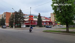 Центр Слов'янська під час війни. Життя триває Як сьогодні жити у Слов'янську