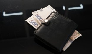Кабмін затвердив виплати до Дня Незалежності: хто і скільки отримає
