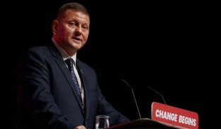 Україні «майже неможливо» вийти із затяжної війни — Залужний Україні «майже неможливо» вийти із затяжної війни — Залужний