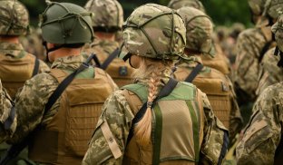 Хто має право на відстрочку В Україні планували ввести військовий облік для всіх жінок