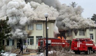 У Святогірську горіла будівля амбулаторії Пожежа у центрі Святогірська