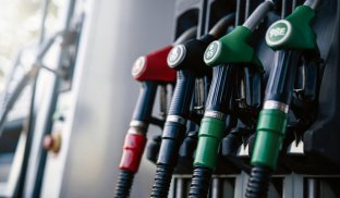 Ціни на АЗС зростають Що з цінами на заправках