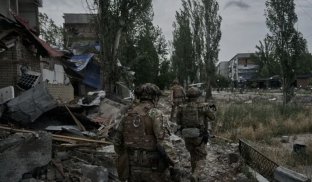 Європейські союзники обговорюють створення 40 км буферної зони вздовж лінії фронту між Україною та РФ — Politico Європейські союзники обговорюють створення 40 км буферної зони вздовж лінії фронту між Україною та РФ — Politico