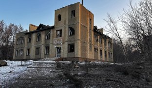 У Слов’янську обстрілом зруйновано будівлі на Словкурорті