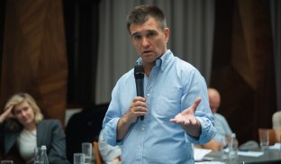 Зараз розпочався новий етап війни Найближчі чотири місяці можуть стати для України визначальними