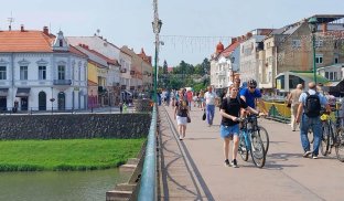 Залягти на дно в Ужгороді