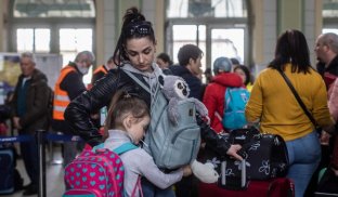 Скільки українці зможуть безкоштовно жити у Польщі Втікачі від війни в Україні продовжують обирати Польщу