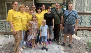 Члени команди Слов'янської мрії і начальник МВА Вадим Лях У Слов'янську працює "Слов'янська мрія"