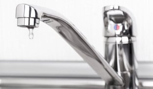 Компанія „Вода Донбасу“ проводить аварійно-ремонтні роботи у Слов’янську