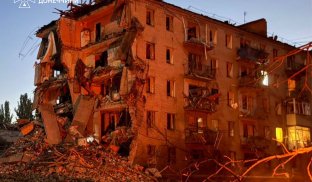 Слов’янськ: надзвичайники врятували трьох людей з-під завалів пошкоджених будинків