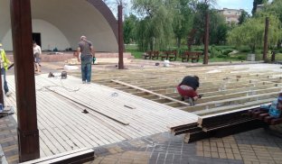 У Слов'янську тримають комунальний фронт Що роблять комунальники у Слов’янську