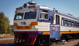 Із завтрашнього дня змінюється маршрут електрички, яка їде через Слов’янськ Із завтрашнього дня змінюється маршрут електрички, яка їде через Слов’янськ